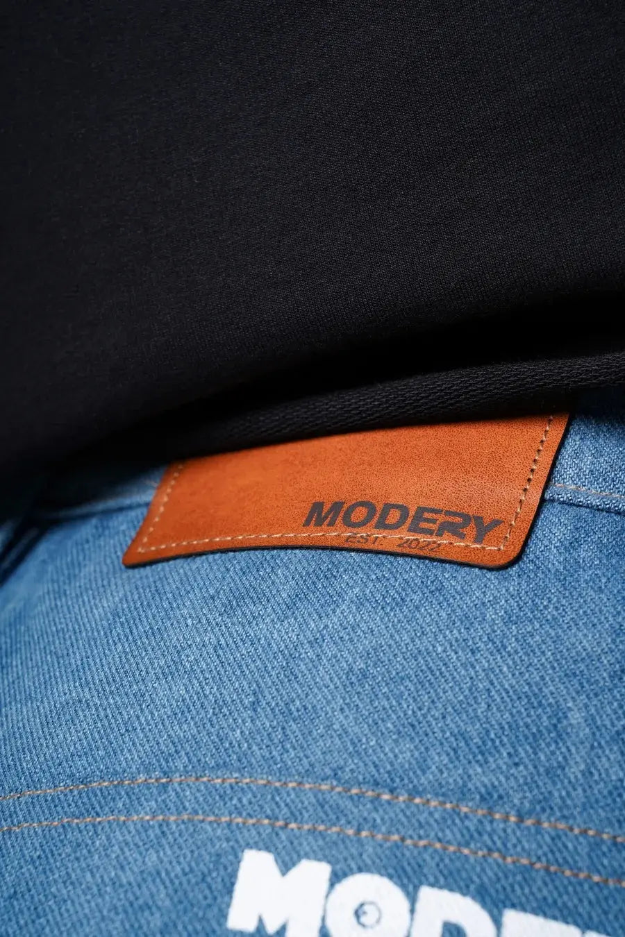 Serpentine Stitch Pants