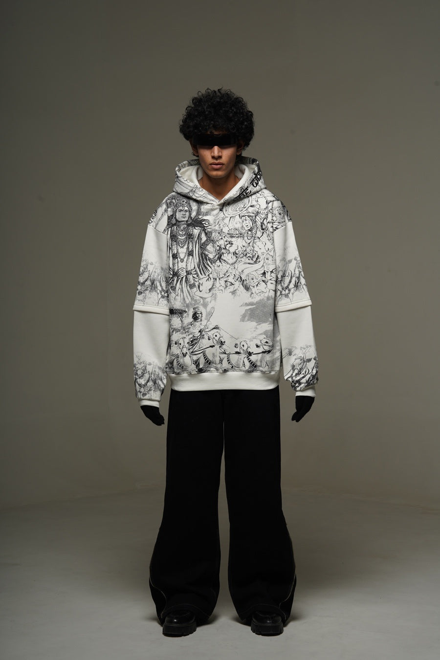 Sweatshirt White Ranbhoomi