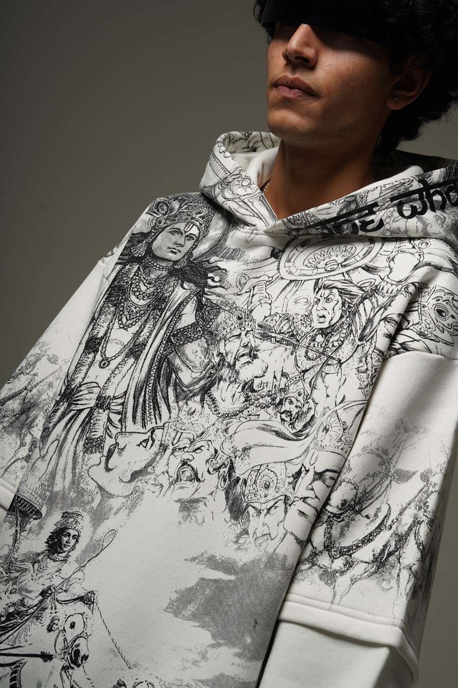 Sweatshirt White Ranbhoomi