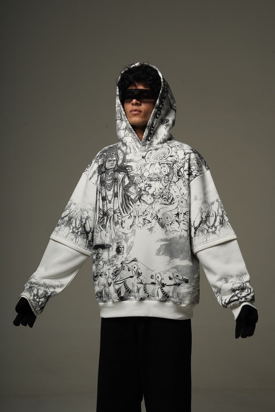 Sweatshirt White Ranbhoomi