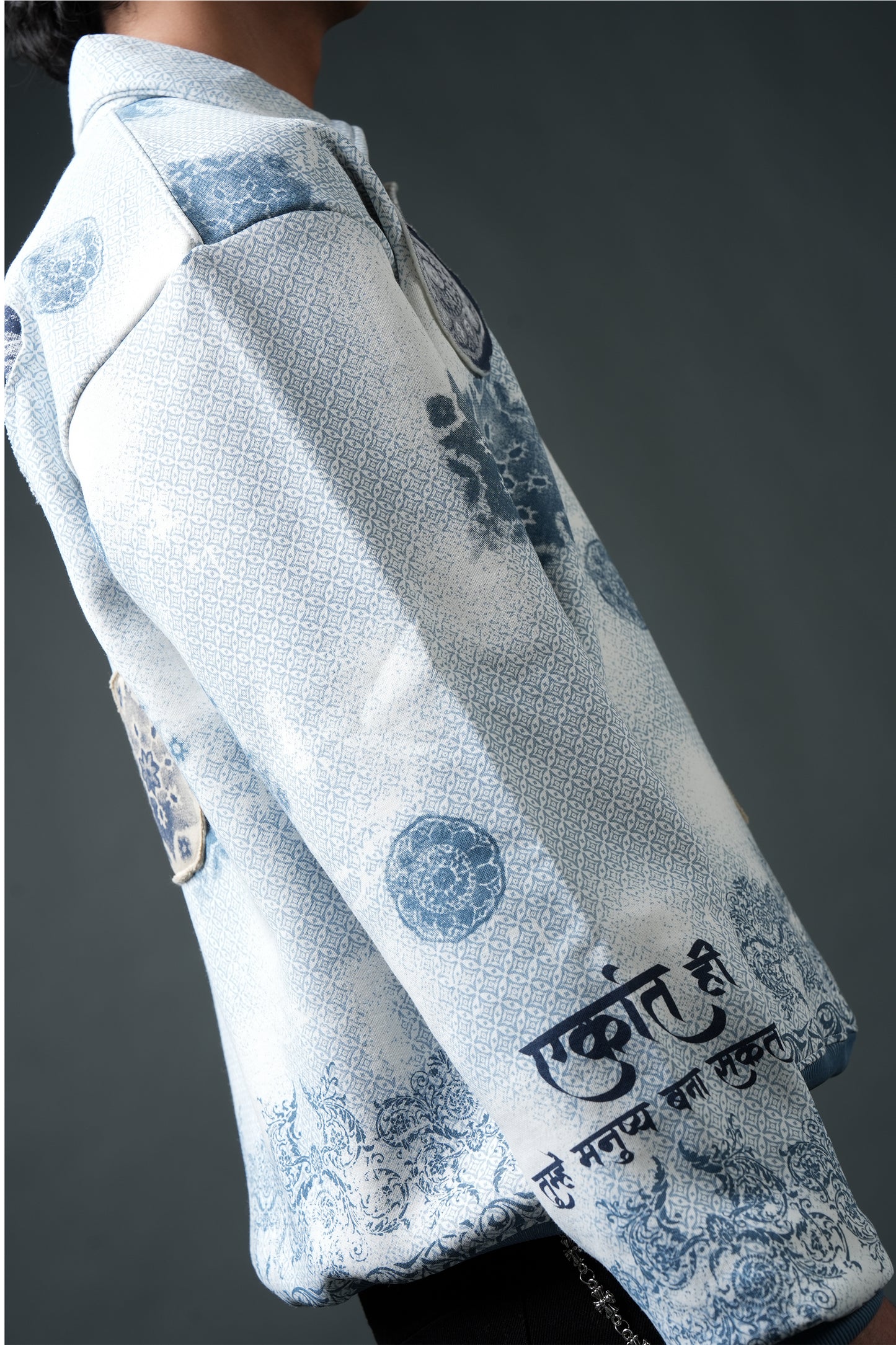 Ekanti-Kari Collared Sweatshirt