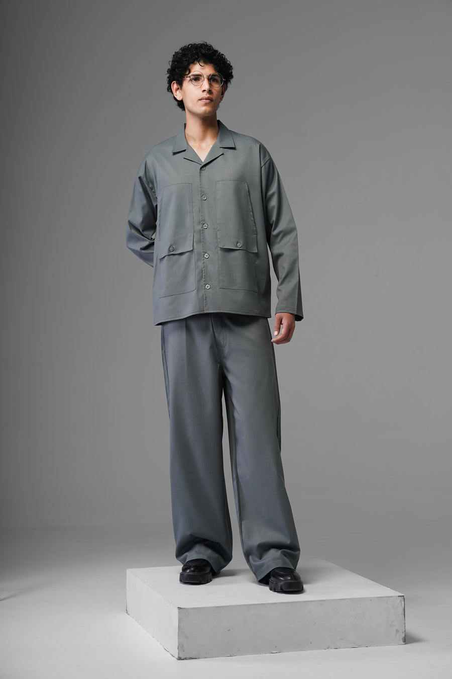 The Quiet Conductor Mid Grey Set