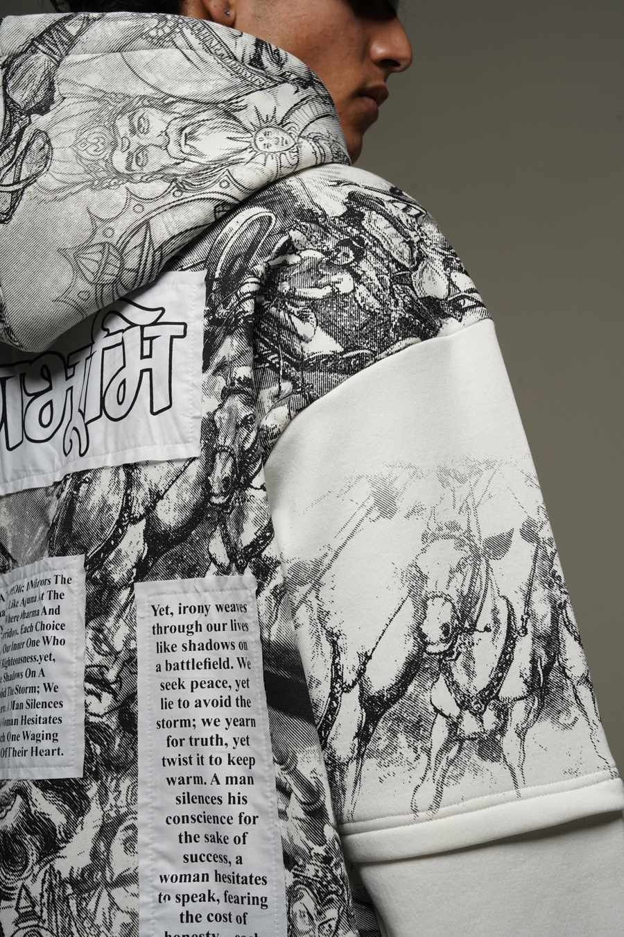 Sweatshirt White Ranbhoomi